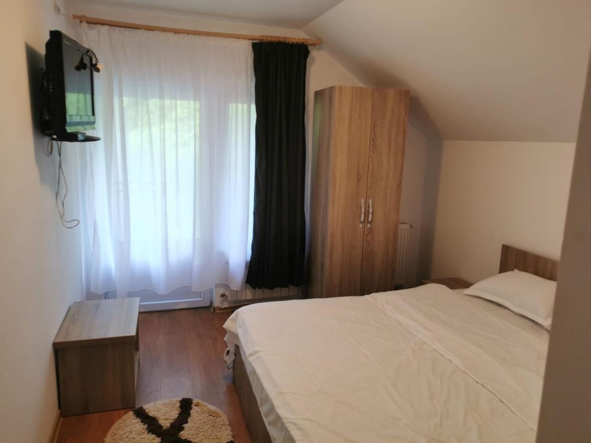 Hotel Casa Noastra Orşova Pokoj fotografie